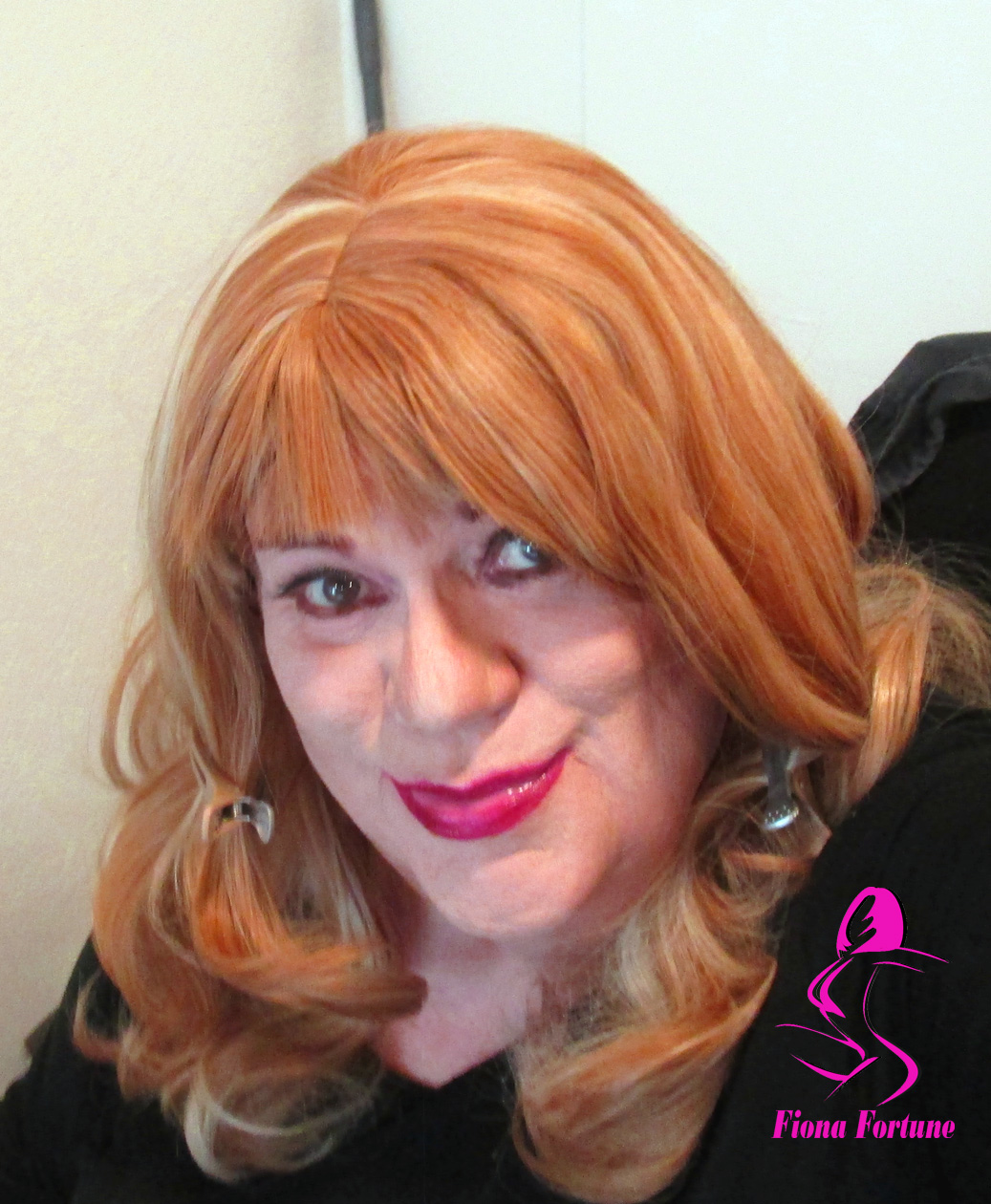 Fiona and Aliza Breeze say Hello